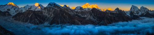 Lueur Coucher du Soleil Everest